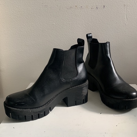 H&M Divided Chunky Platform Ankle Boot - Picture 2 of 3